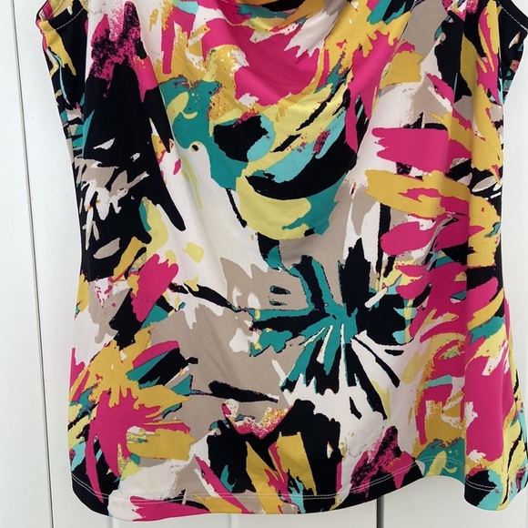 Retro Printed Cowl Neck Tank - Picture 3 of 4